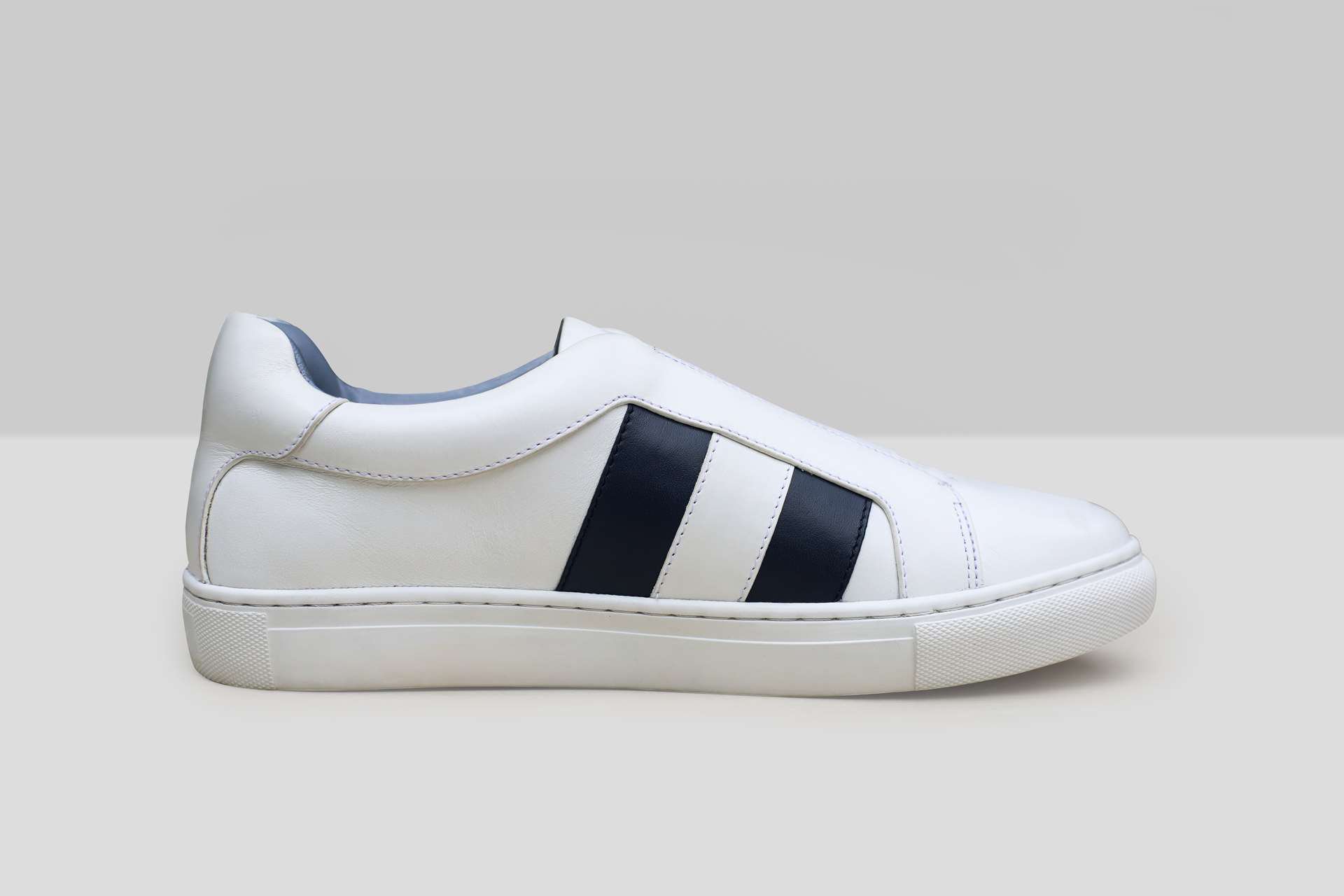 LUXURY Leather Sneakers White/Navy ILYN