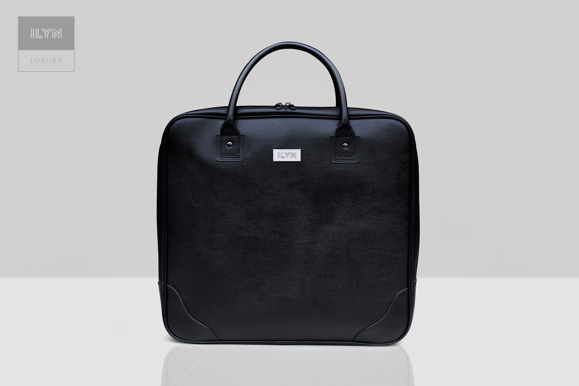 LUXURY Carryon Luggage Black/Blue ILYN